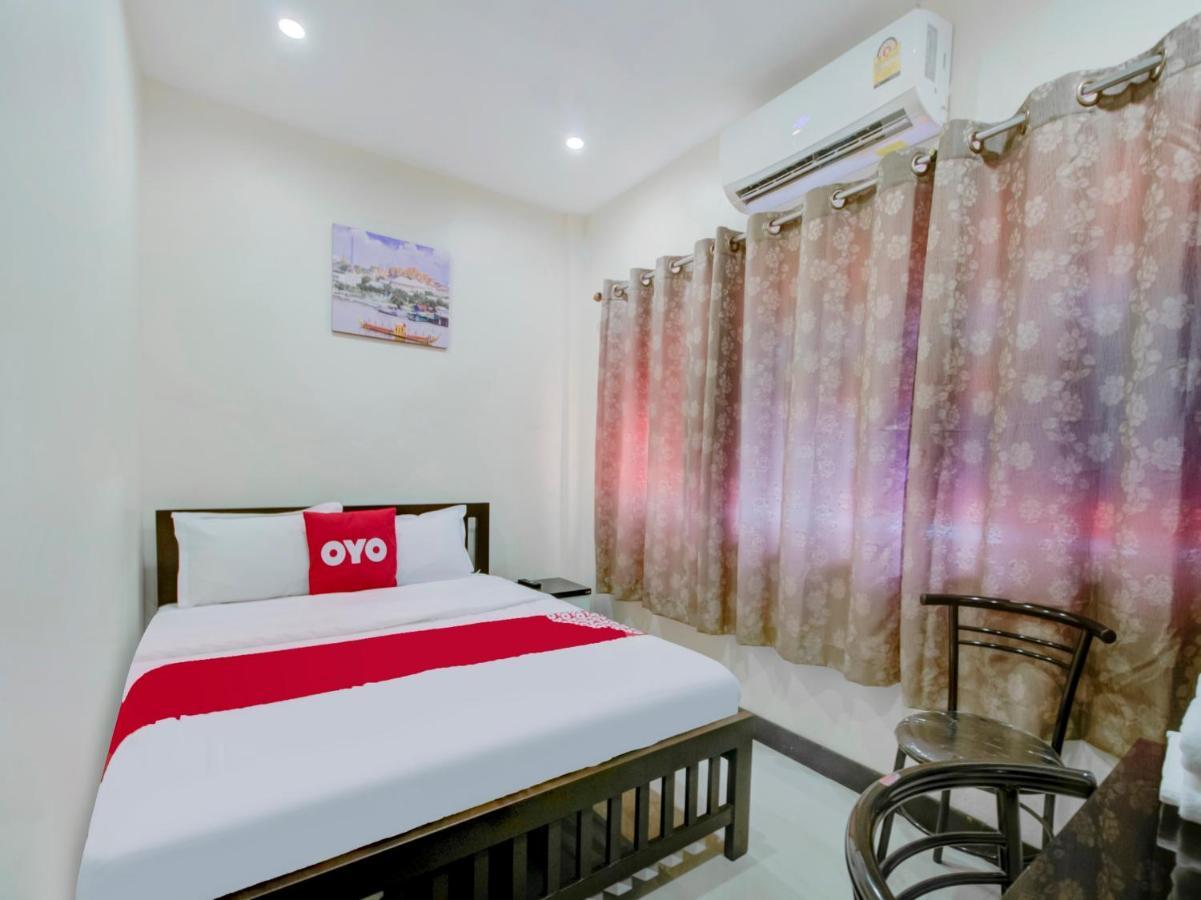 Oyo 253 Kk 11 Boutique Inn Bangkok Dış mekan fotoğraf